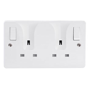 13A 2G DP Switched Locating Plug Socket