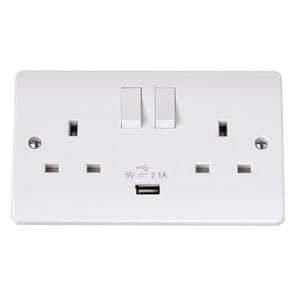 Mode 13A 2G Switched Socket With 2.1A Usb Outlet