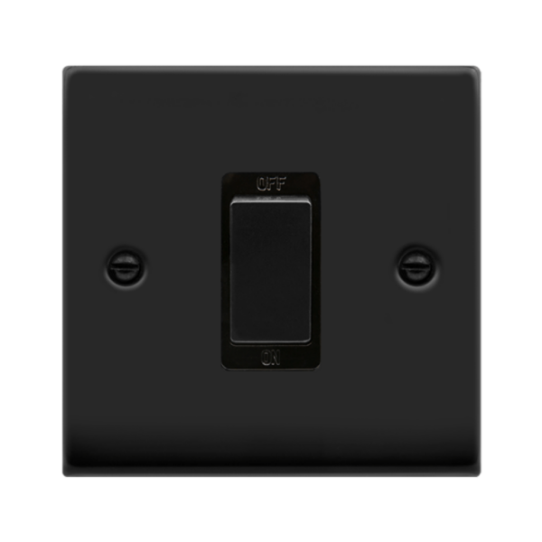 Click VPMB500BK Switch 1 Gang DP 45A