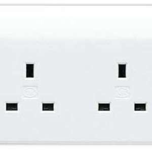 MK K2746WHI Socket 2G Dual Earth 13A