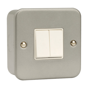 Click CL012 Switch 2G 2W & Box 10A Mclad