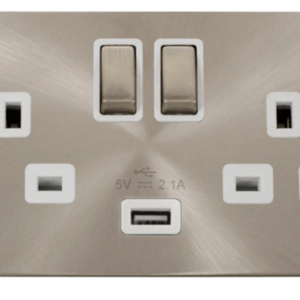 Click FPBS570WH Socket 2G Swd & USB 13A