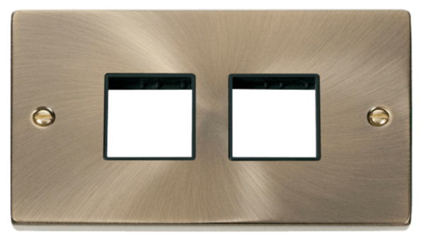 Click VPAB404BK Frontplate 2G 4Aperture