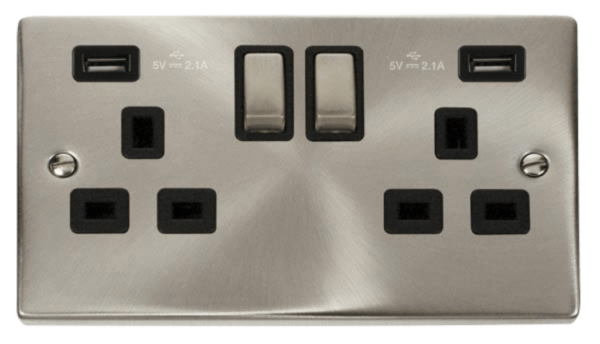 Click VPSC580BK Socket 2G Swd & USB 13A