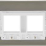 Click VPSC404BK Frontplate 2G 4Aperture