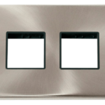 Click VPSC404BK Frontplate 2G 4Aperture