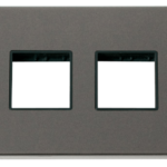 Click VPBN404BK Frontplate 2G 4Aperture