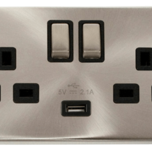 Click VPSC570BK Socket 2G Swd & USB 13A