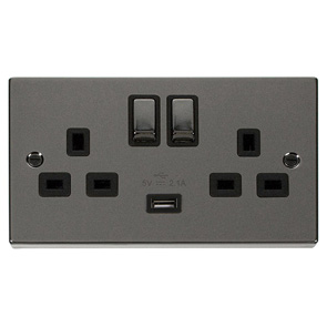 Click VPBN570BK Socket 2G Swd & USB 13A